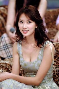 娱乐圈爆料大红女星,揭秘她的成名之路与辉煌时刻 第3张 娱乐圈爆料大红女星,揭秘她的成名之路与辉煌时刻 第3张